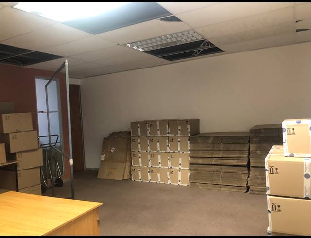 295M² OFFICE TO LET IN CRAIGHALL